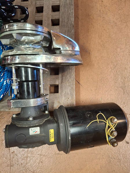 Lewmar V7000 Vertical Windlass